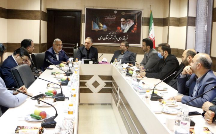 جلسه رفع معضلات تحمیلی تهران به كهریزك با حضور شهردار تهران برگزار شد